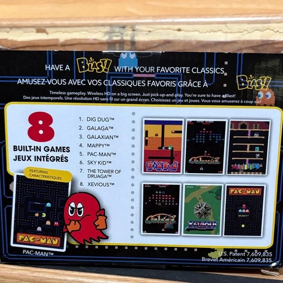 Flashback Blast! White and Red Console - Picture 4 of 4